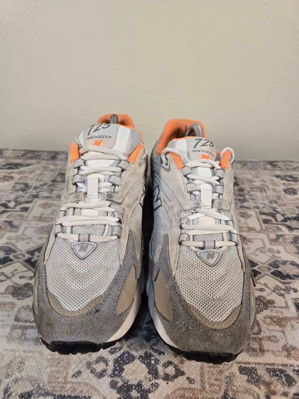 New Balance 725v1 Men's Running Shoes 9 Orange White